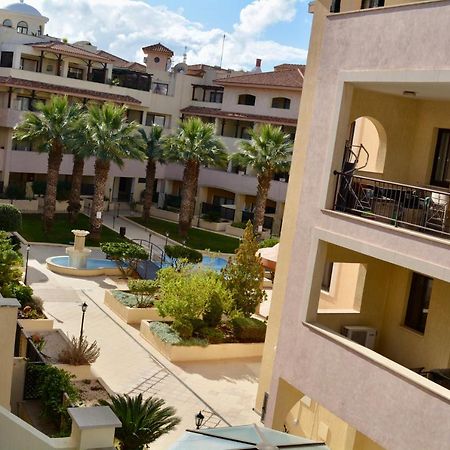 Queens Gardens - Kato Paphos - Next To Kings Ave Mall --- By Yiota Exteriér fotografie